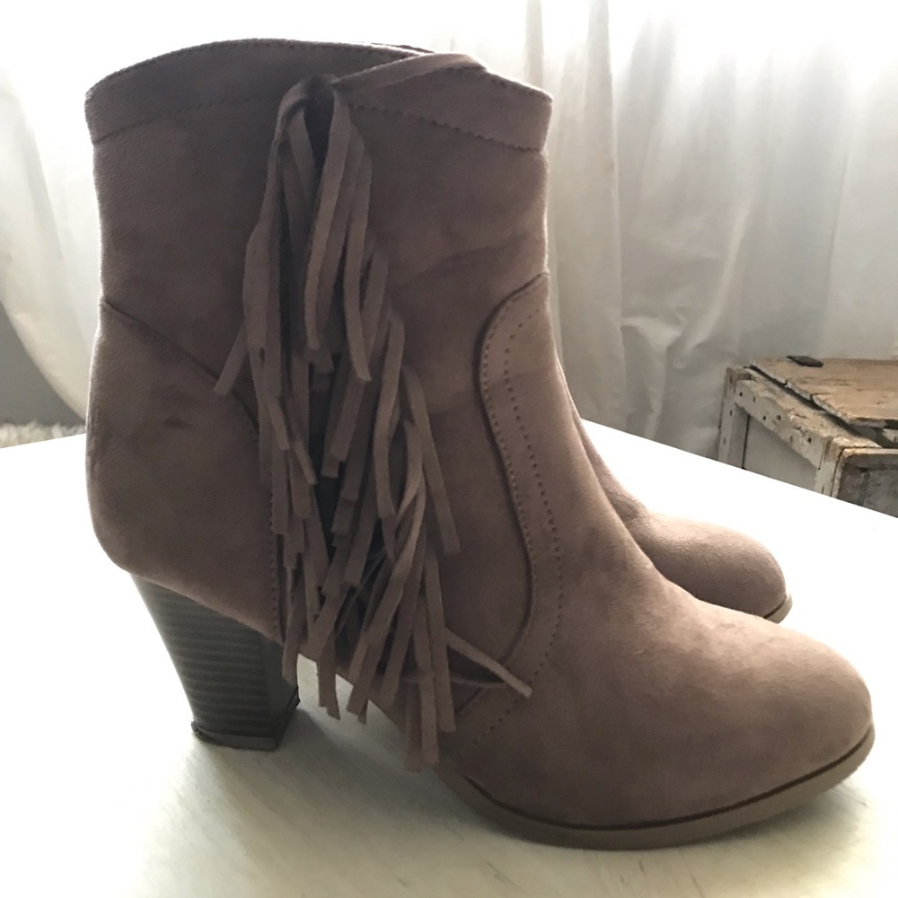 Tall taupe fringe booties!